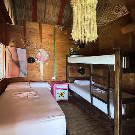 Casa En El Agua Hotel Tintipan Island Eksteriør billede