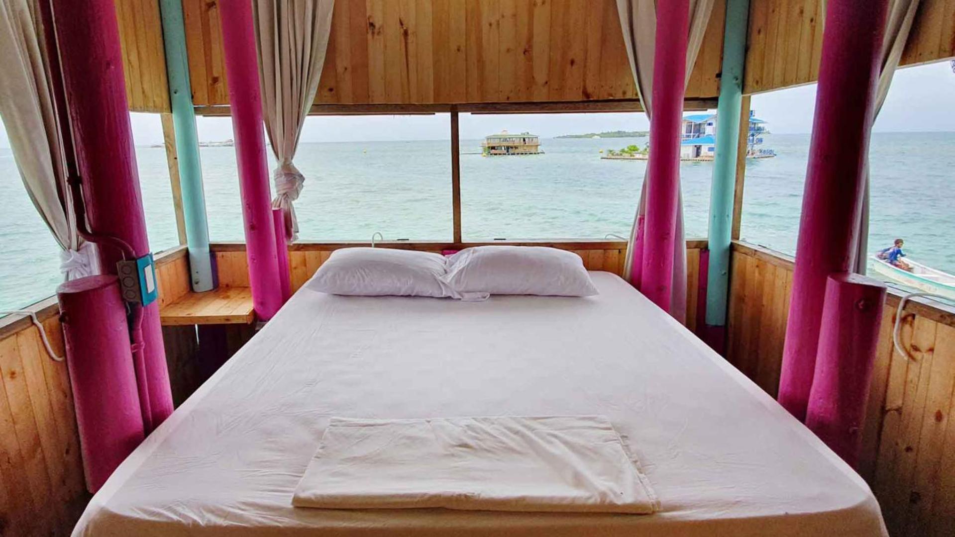 Casa En El Agua Hotel Tintipan Island Eksteriør billede