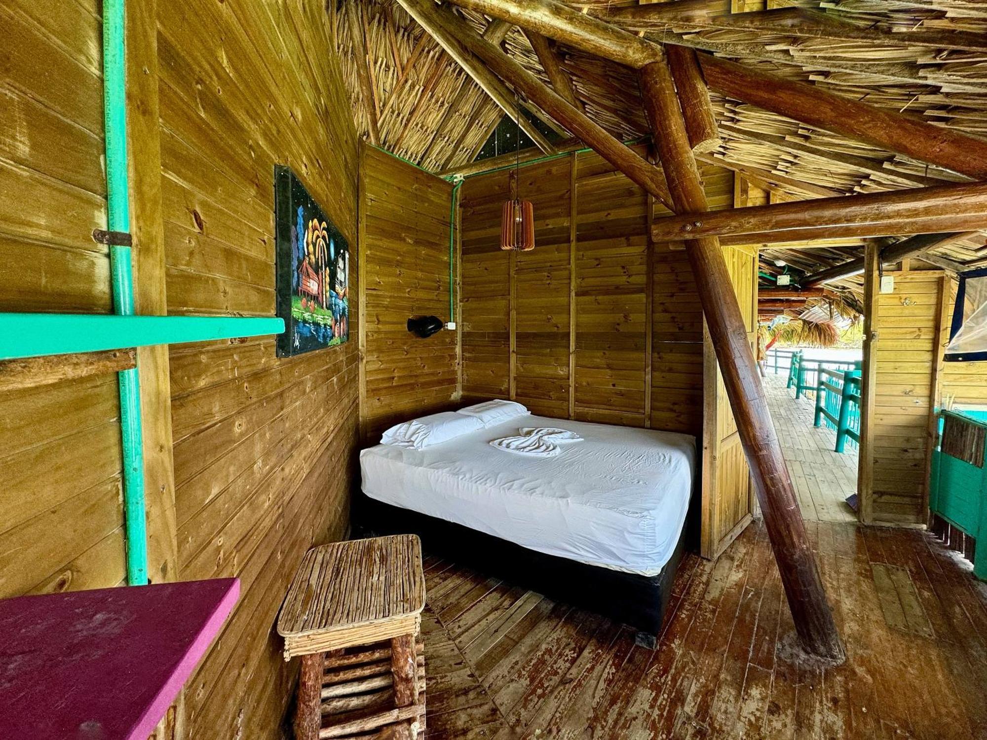 Casa En El Agua Hotel Tintipan Island Eksteriør billede
